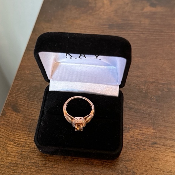 Rare Levian 14 kt. Rose Gold Round Chocolate Diamond Ring - Picture 10 of 12